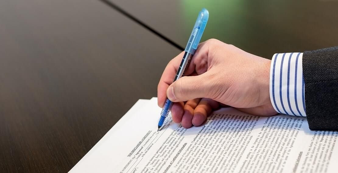 The Importance of Contract Drafting Services in Dubai for Businesses and Individuals